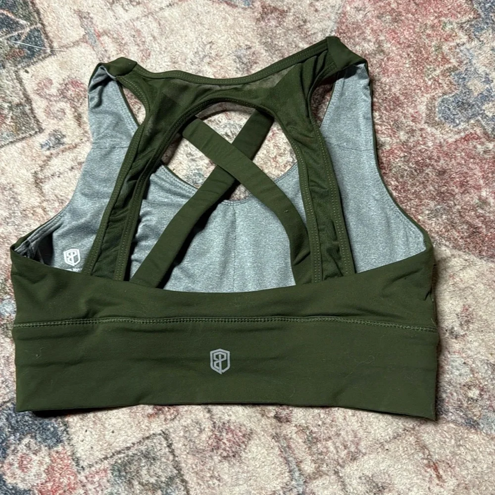 Born primitive sports bra. Size small. Worn once. - Picture 1 of 3